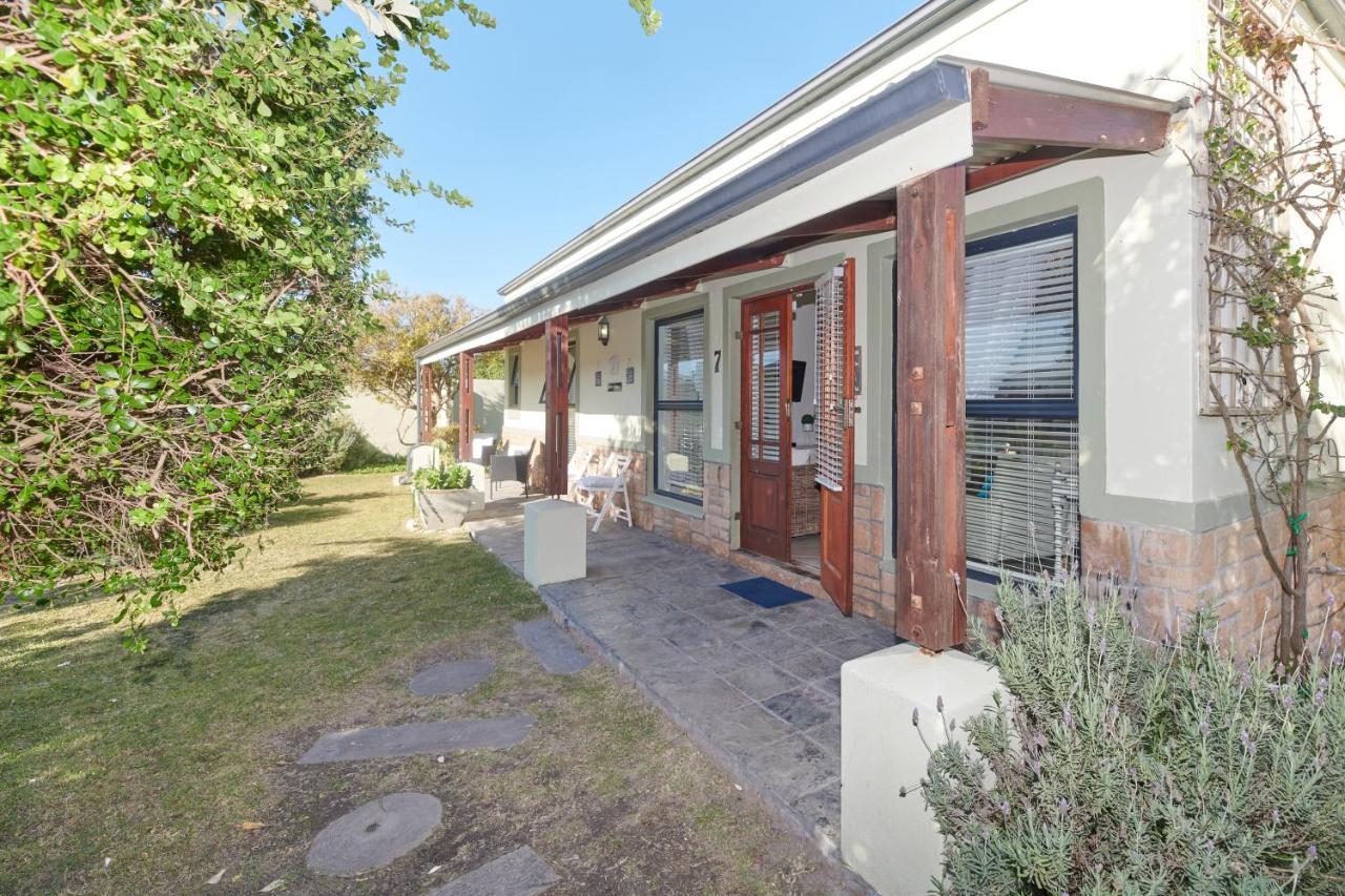 Fraai Uitzicht Struisbaai Apartment Exterior foto