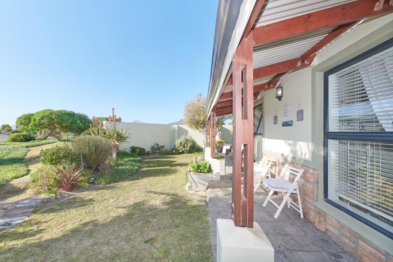 Fraai Uitzicht Struisbaai Apartment Exterior foto