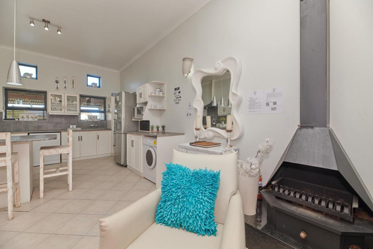Fraai Uitzicht Struisbaai Apartment Exterior foto