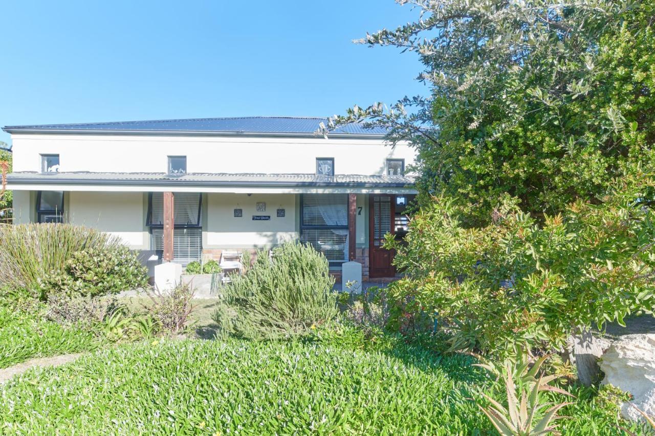 Fraai Uitzicht Struisbaai Apartment Exterior foto