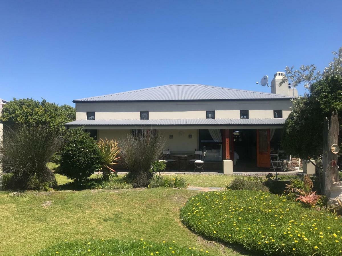 Fraai Uitzicht Struisbaai Apartment Exterior foto